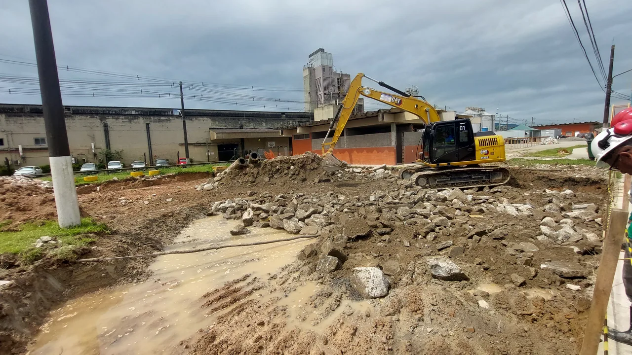Obra de infraestrutura Tebecon